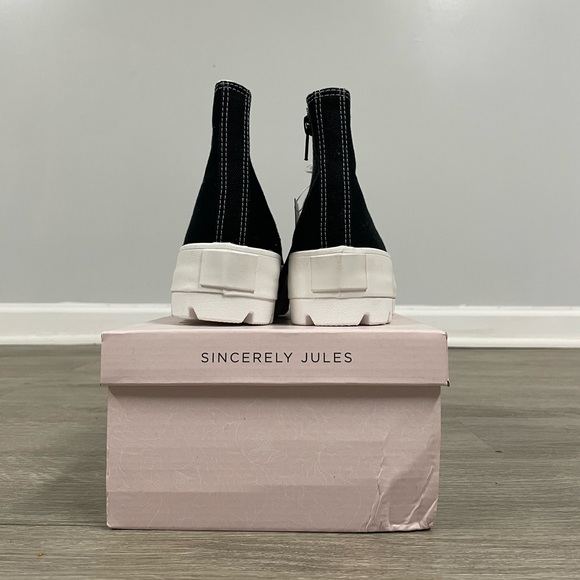 Sincerely Jules black and white Vespa Z high top trainers - Picture 4 of 5